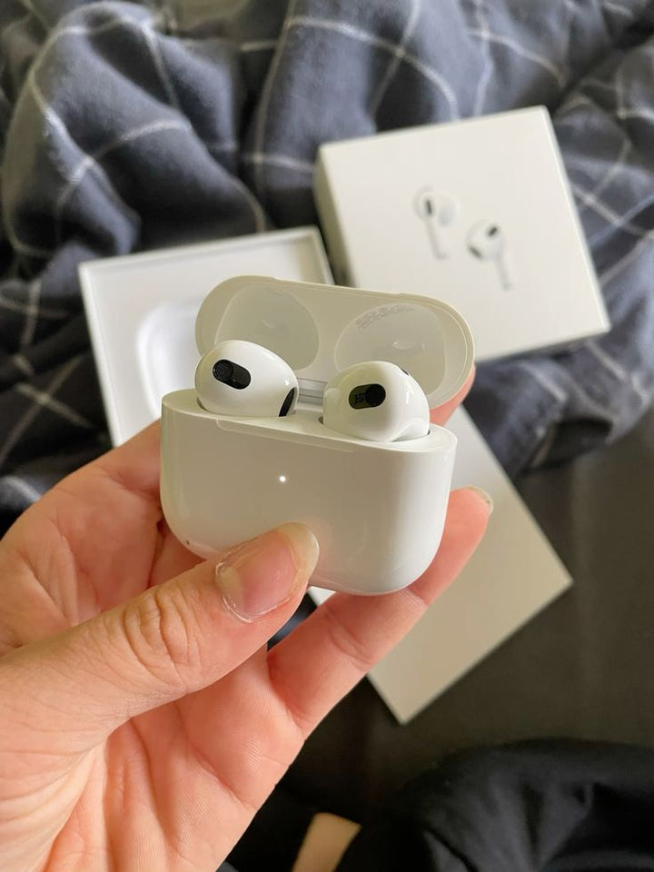 APPLE AIRPODS 4 ANC- BUZZER EDITION 50% OFF (MASTER COPY)